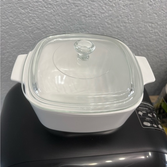 Other - A Corning Ware Pyroceram casserole dish